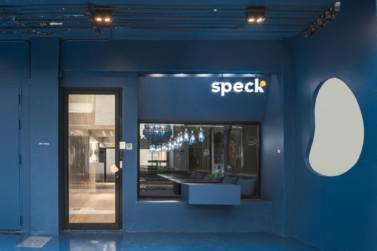 Speck Bangkok Hostel Buitenkant foto